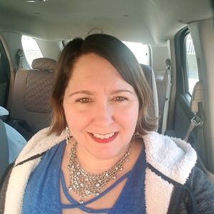 Meet your Posher, Julie